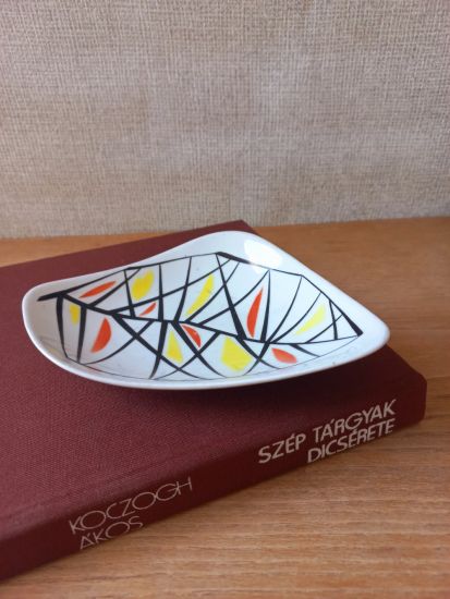  Kbnyai faleveles porceln tlka