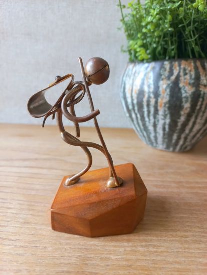  Stilizlt retro drt figura - A trz