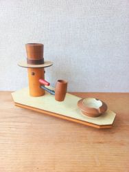   Fa, asztali cigaretta tart