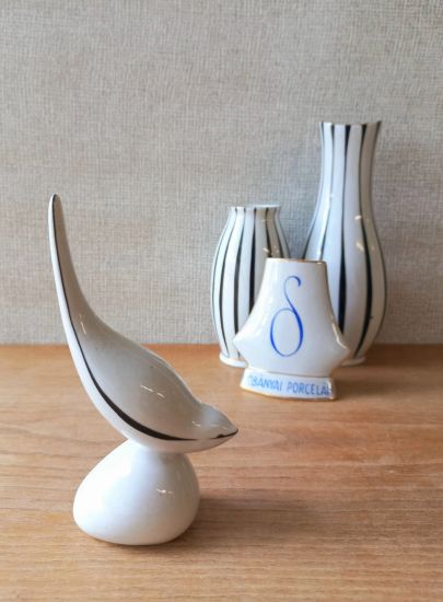  Kbnyai porceln - stilizlt madr figura
