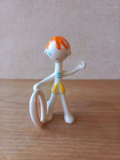  Hollhzi porceln figura- Peti karikval - sz Szab Antnia tervezse