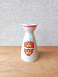  Kbnyai porceln vza Budapest dekorral