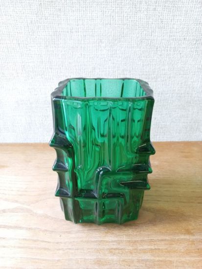  Zöld cseh üveg váza - Vladislav Urban tervezés