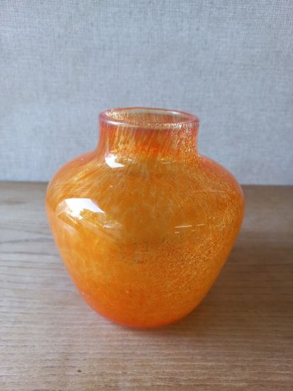  Karcagi élénk narancs színű váza